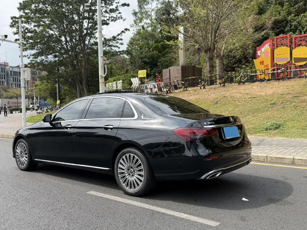 2022 Mercedes-Benz GLC Class 2.0T 258HP L4 9AT,autocango,china used car exporter,china ev exporter,chinese used car exporter,chinese used ev exporter