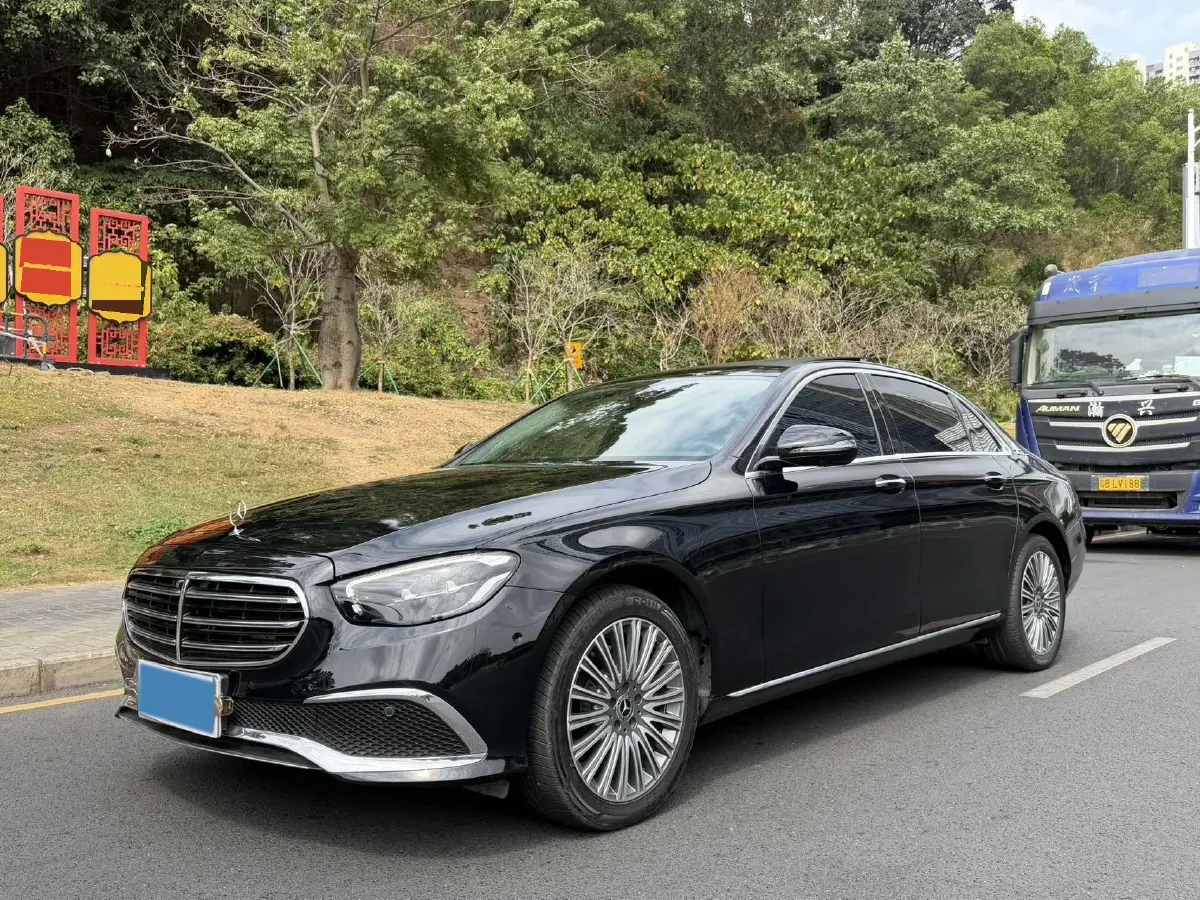 2022 Mercedes-Benz GLC Class 2.0T 258HP L4 9AT,autocango,china used car exporter,china ev exporter,chinese used car exporter,chinese used ev exporter
