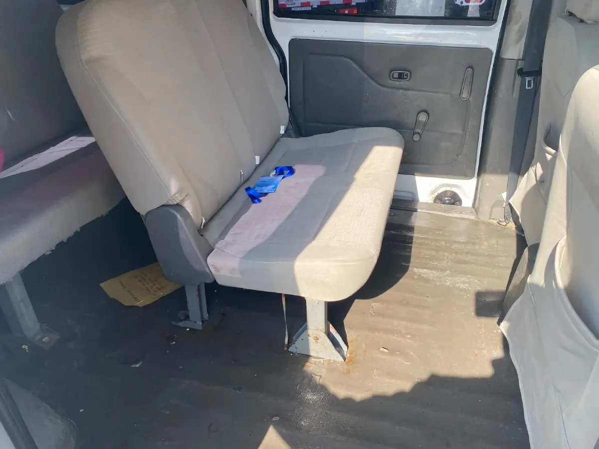 2015 WuLing RongGuang V 1.5L 112HP L4 5MT,autocango,china used car exporter,china ev exporter,chinese used car exporter,chinese used ev exporter