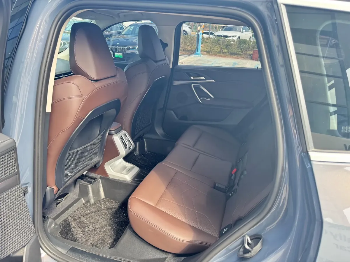 2024 BMW X1 2.0T 204HP L4 7DCT,autocango,china used car exporter,china ev exporter,chinese used car exporter,chinese used ev exporter