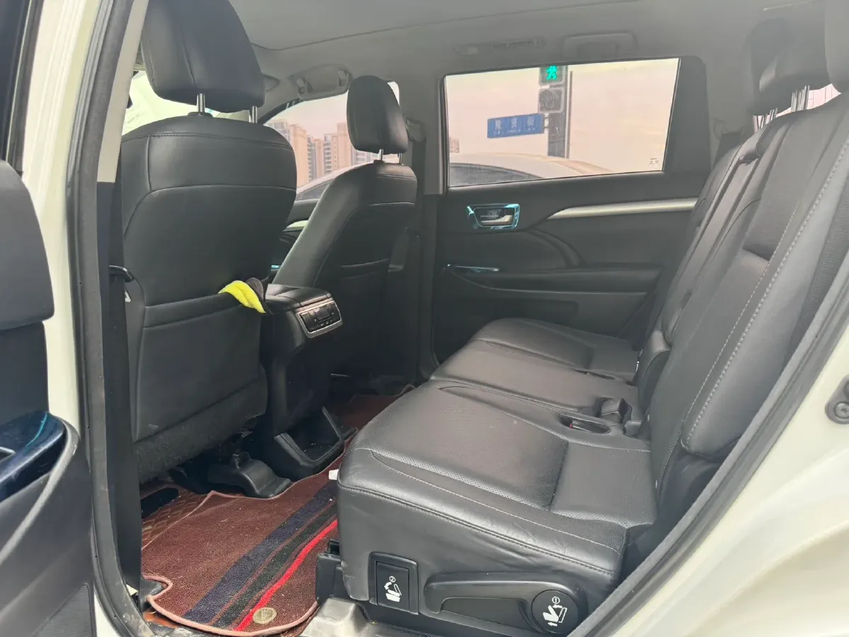 2018 Toyota Highlander 2.0T 220HP L4 6AT,autocango,china used car exporter,china ev exporter,chinese used car exporter,chinese used ev exporter