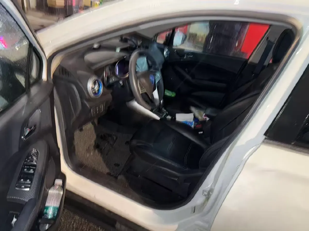 2018 BYD Yuan BEV 42KWH,autocango,china used car exporter,china ev exporter,chinese used car exporter,chinese used ev exporter