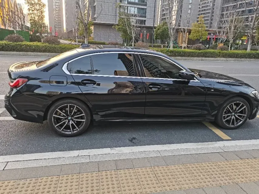 2022 BMW 3 Series 2.0T 184HP L4 8AT,autocango,china used car exporter,china ev exporter,chinese used car exporter,chinese used ev exporter