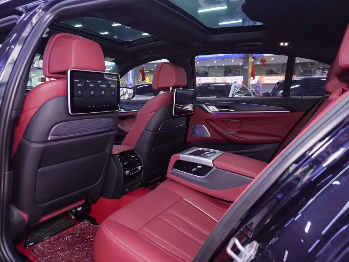 2021 BMW 5 Series 2.0T 252HP L4 8AT,autocango,china used car exporter,china ev exporter,chinese used car exporter,chinese used ev exporter