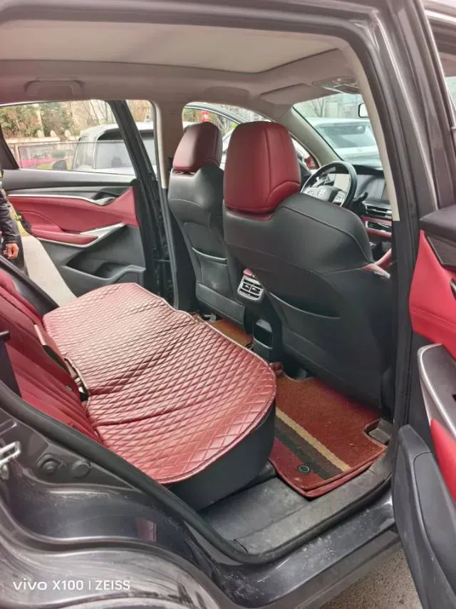 2021 ChangAn CS75 Plus 1.5T 178HP L4 6AT,autocango,china used car exporter,china ev exporter,chinese used car exporter,chinese used ev exporter