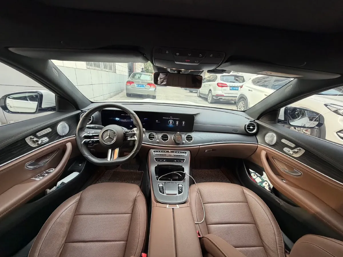 2021 Mercedes-Benz E Class 2.0T 258HP L4 9AT,autocango,china used car exporter,china ev exporter,chinese used car exporter,chinese used ev exporter