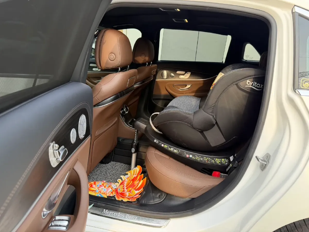 2021 Mercedes-Benz E Class 2.0T 258HP L4 9AT,autocango,china used car exporter,china ev exporter,chinese used car exporter,chinese used ev exporter