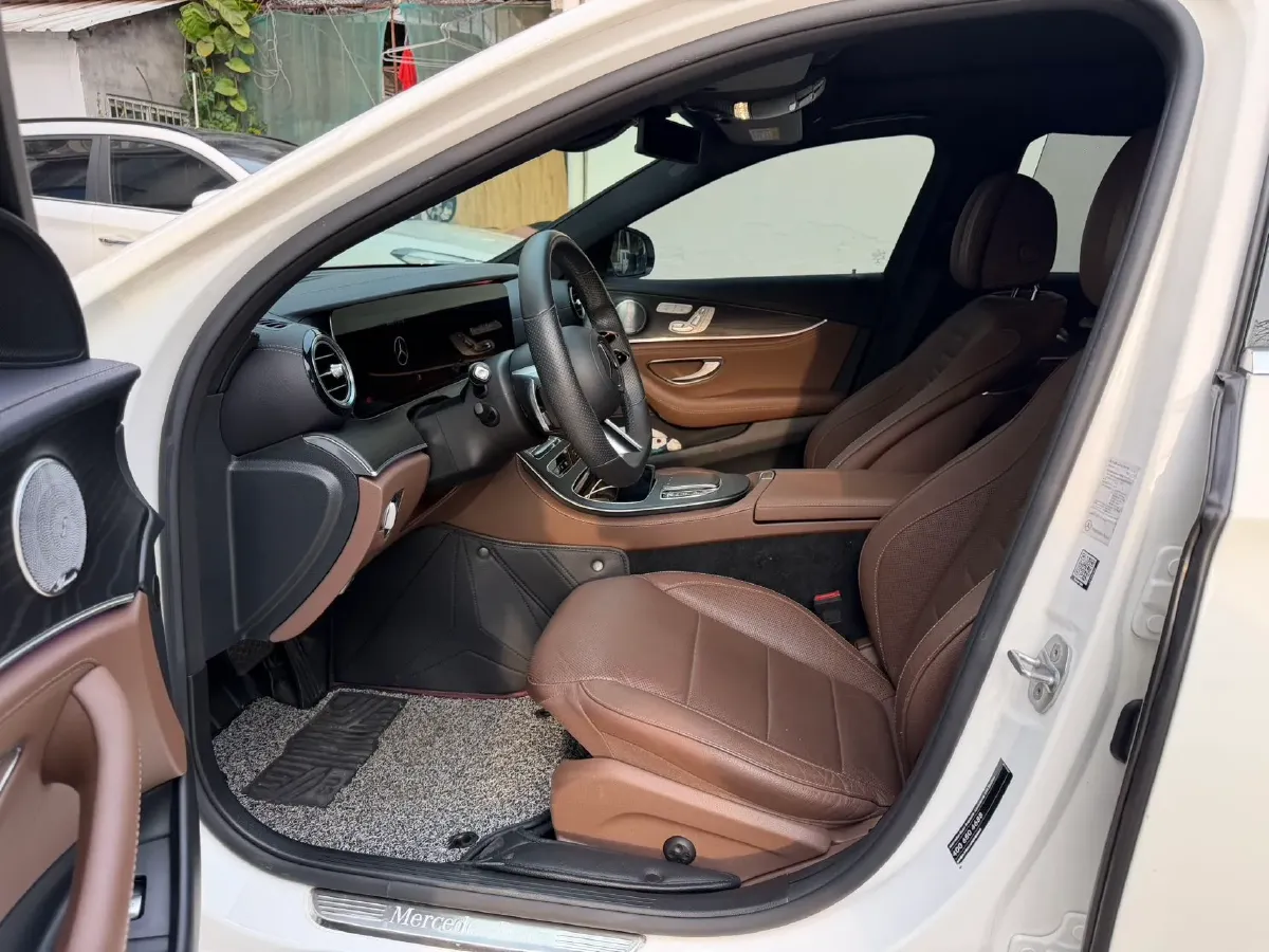 2021 Mercedes-Benz E Class 2.0T 258HP L4 9AT,autocango,china used car exporter,china ev exporter,chinese used car exporter,chinese used ev exporter