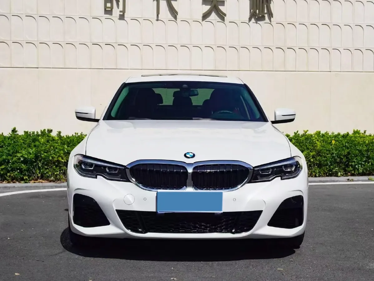 2022 BMW 3 Series 2.0T 184HP L4 8AT,autocango,china used car exporter,china ev exporter,chinese used car exporter,chinese used ev exporter