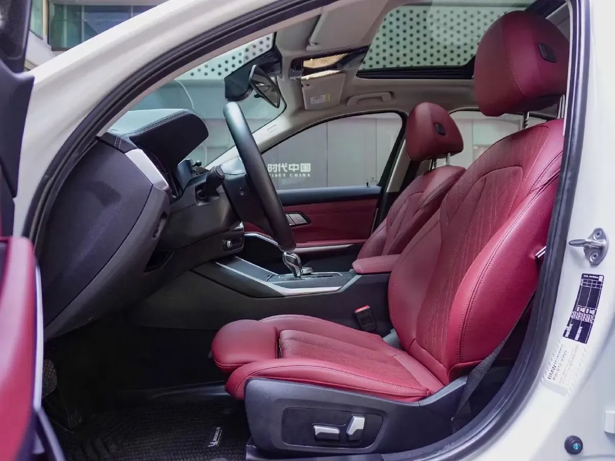 2022 BMW 3 Series 2.0T 184HP L4 8AT,autocango,china used car exporter,china ev exporter,chinese used car exporter,chinese used ev exporter