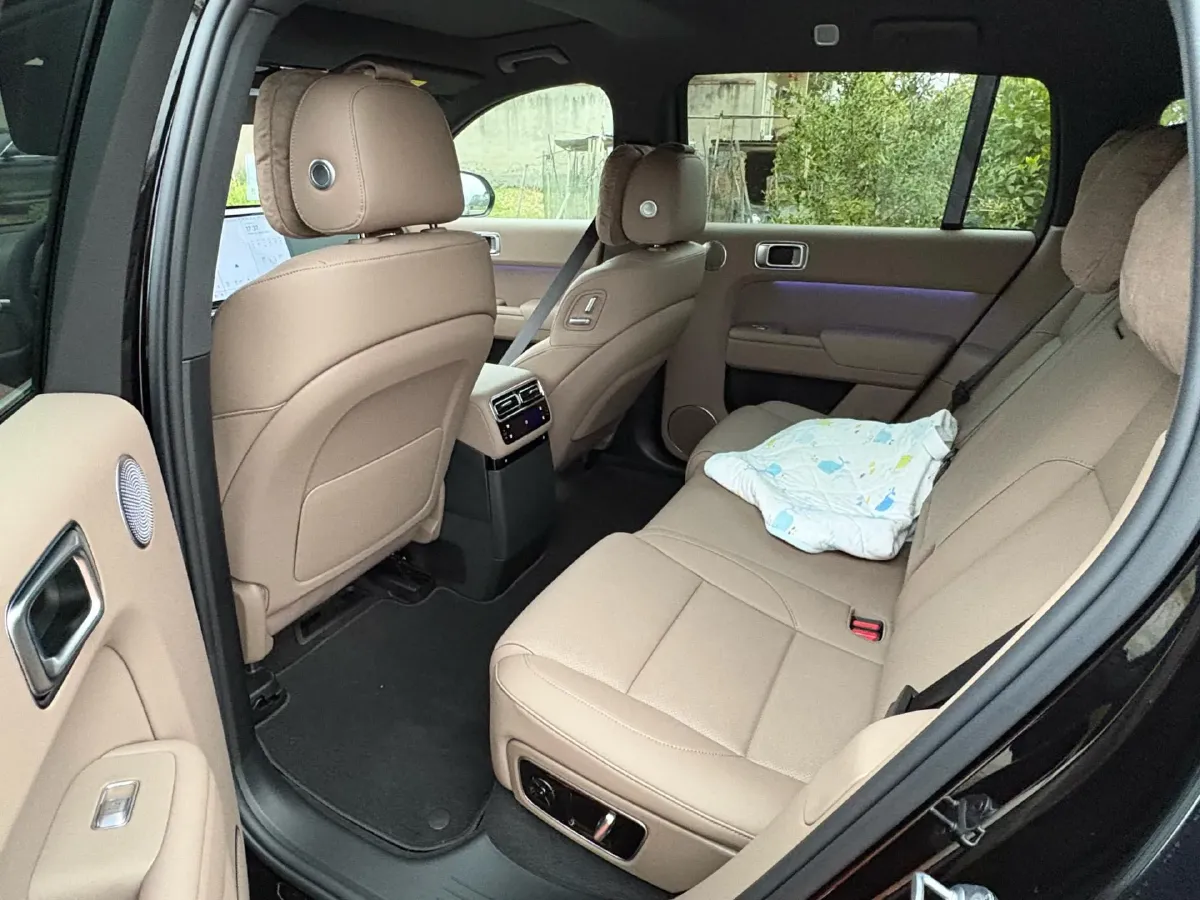 2025 Li L7 Range Extended 154HP REEV,autocango,china used car exporter,china ev exporter,chinese used car exporter,chinese used ev exporter