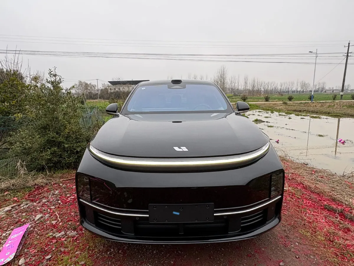 2025 Li L7 Range Extended 154HP REEV,autocango,china used car exporter,china ev exporter,chinese used car exporter,chinese used ev exporter