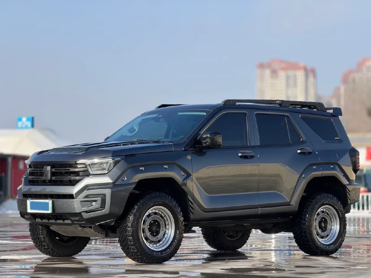 2024 Tank 400 2.0T 252HP L4 9AT PHEV 36.7/37.1KWH,autocango,china used car exporter,china ev exporter,chinese used car exporter,chinese used ev exporter