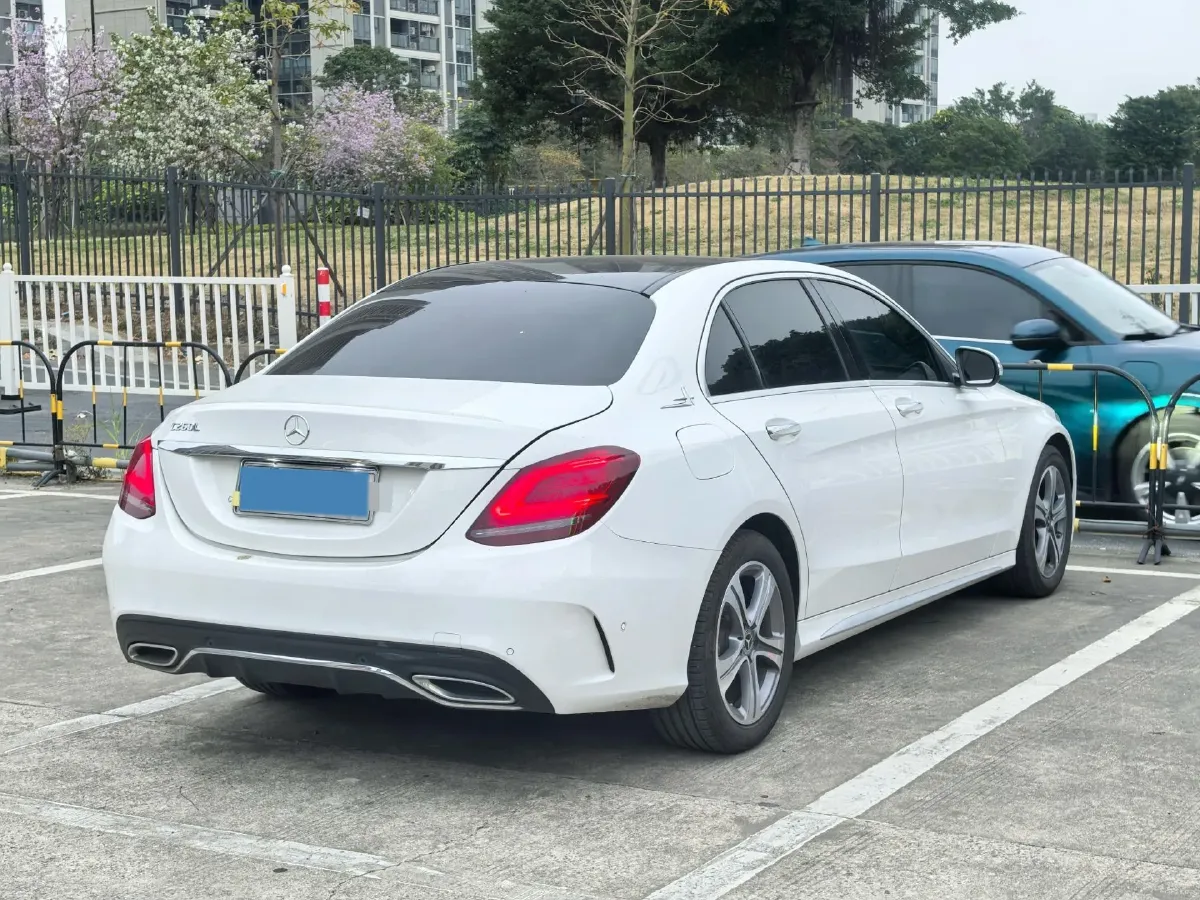 2020 Mercedes-Benz C Class 1.5T 184HP L4 9AT,autocango,china used car exporter,china ev exporter,chinese used car exporter,chinese used ev exporter