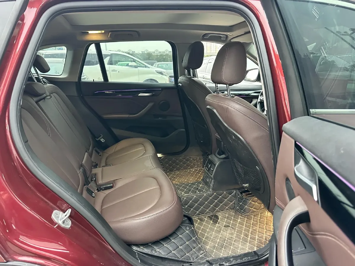 2020 BMW X1 1.5T 140HP L3 7DCT,autocango,china used car exporter,china ev exporter,chinese used car exporter,chinese used ev exporter