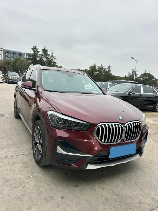 2020 BMW X1 1.5T 140HP L3 7DCT,autocango,china used car exporter,china ev exporter,chinese used car exporter,chinese used ev exporter