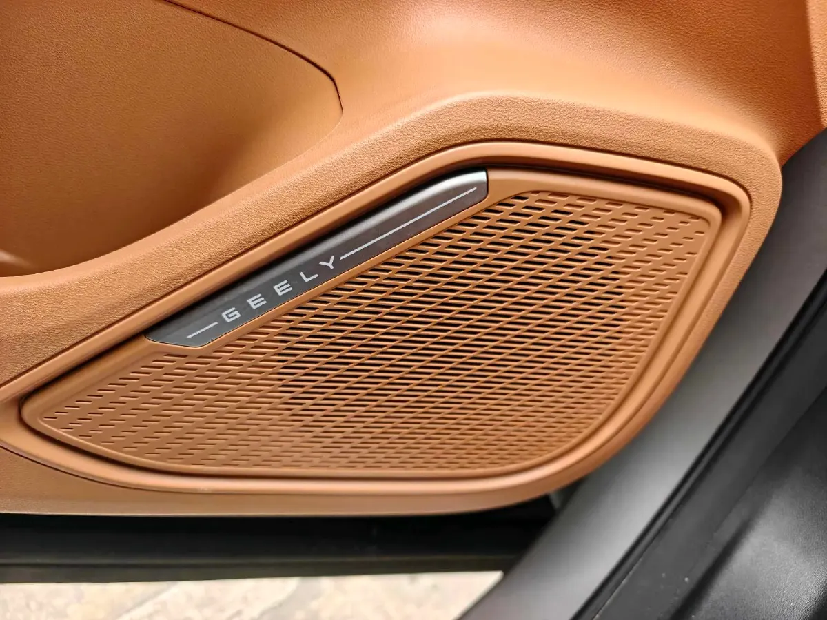 2025 Geely Galaxy L7 1.5L 112HP L4 1DHT PHEV 18.4KWH,autocango,china used car exporter,china ev exporter,chinese used car exporter,chinese used ev exporter