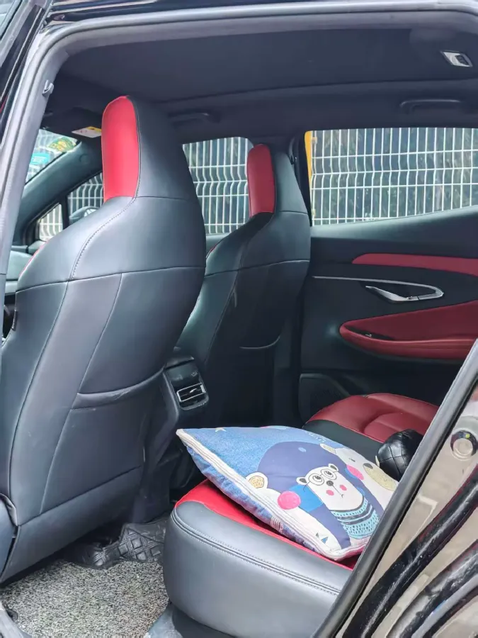 2020 ChangAn UNI-T 1.5T 180HP L4 7DCT,autocango,china used car exporter,china ev exporter,chinese used car exporter,chinese used ev exporter