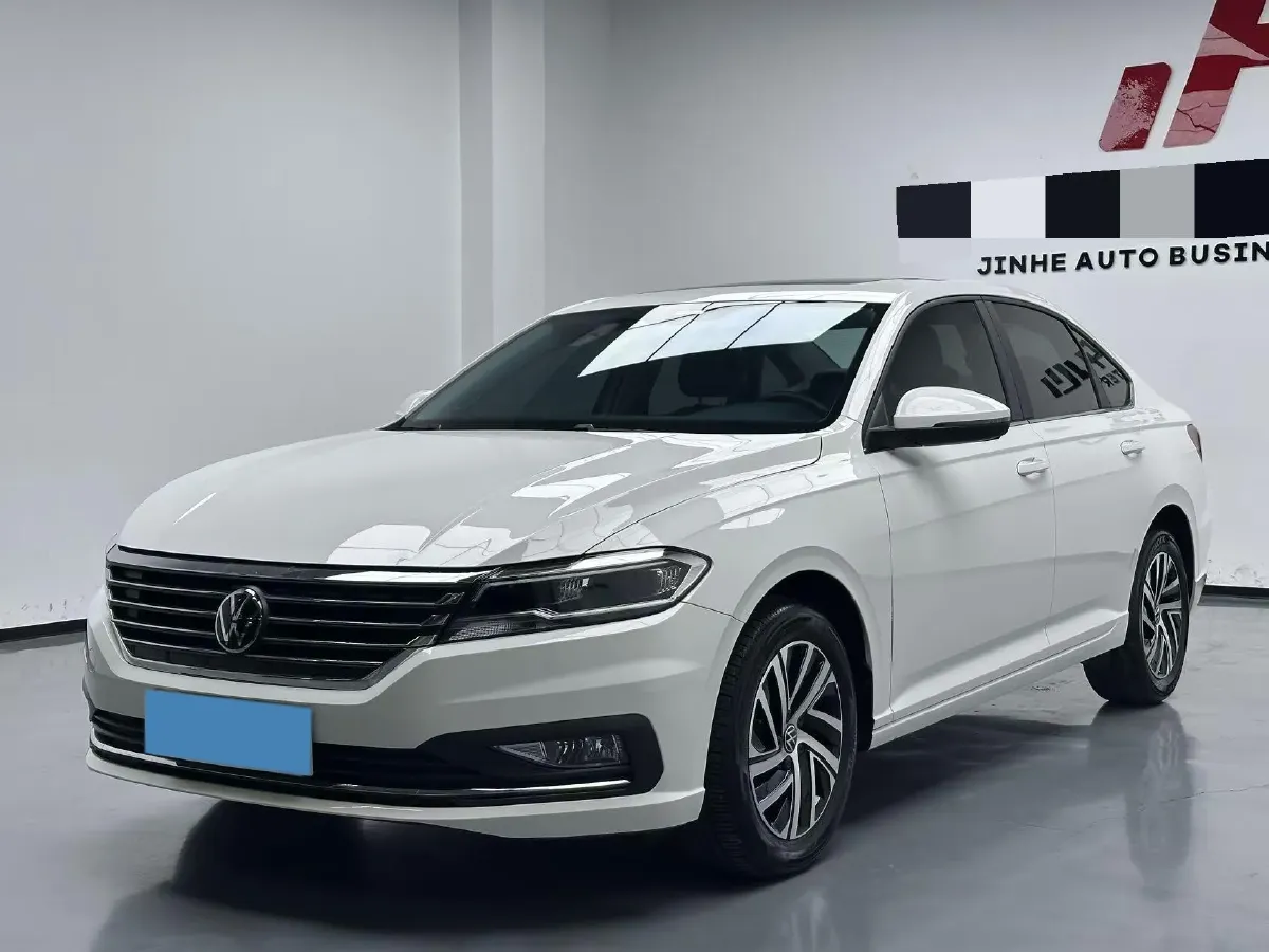 2022 Bestune B70 2.0T 224HP L4 6AT,autocango,china used car exporter,china ev exporter,chinese used car exporter,chinese used ev exporter