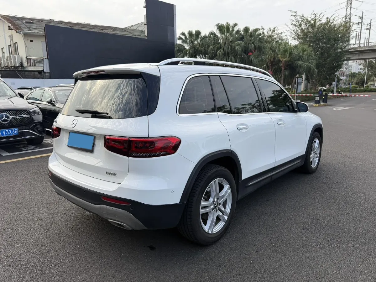 2022 Mercedes-Benz GLB Class 2.0T 190HP L4 8DCT,autocango,china used car exporter,china ev exporter,chinese used car exporter,chinese used ev exporter
