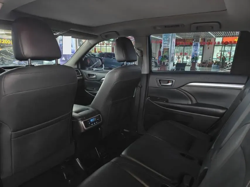 2018 Toyota Highlander 2.0T 220HP L4 6AT,autocango,china used car exporter,china ev exporter,chinese used car exporter,chinese used ev exporter
