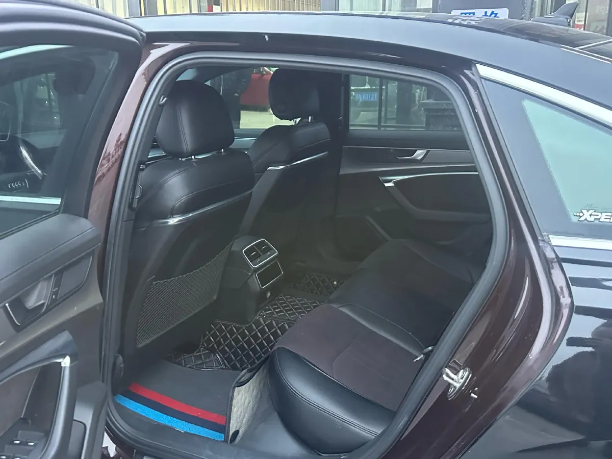 2019 Mercedes-Benz E Class 1.5T 184HP L4 9AT,autocango,china used car exporter,china ev exporter,chinese used car exporter,chinese used ev exporter