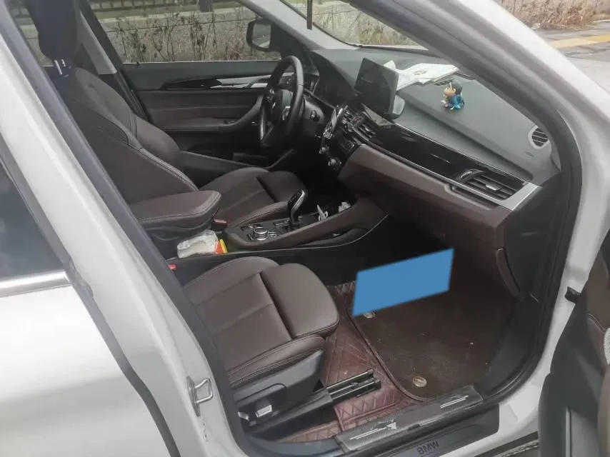 2022 BMW X1 2.0T 192HP L4 7DCT,autocango,china used car exporter,china ev exporter,chinese used car exporter,chinese used ev exporter