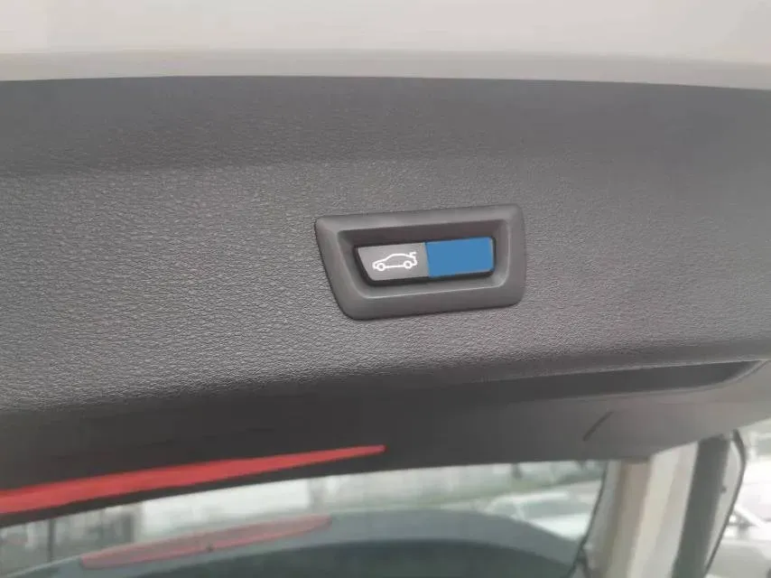 2022 BMW X1 2.0T 192HP L4 7DCT,autocango,china used car exporter,china ev exporter,chinese used car exporter,chinese used ev exporter