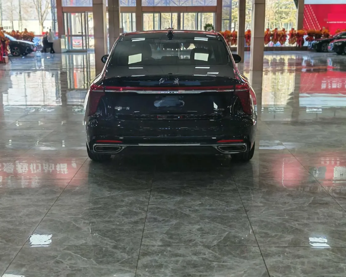 2023 HongQi H5 2.0T 224HP L4 8AT,autocango,china used car exporter,china ev exporter,chinese used car exporter,chinese used ev exporter