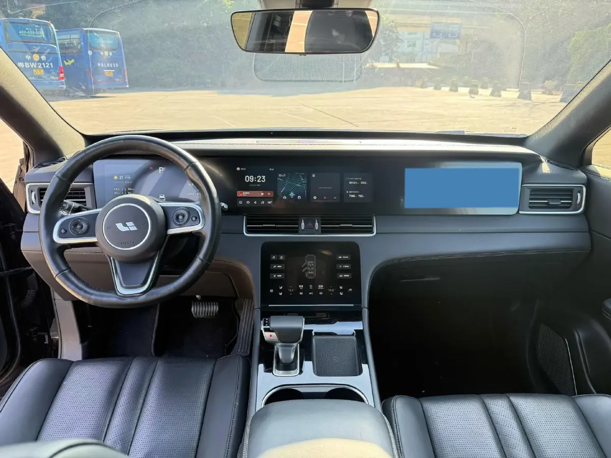 2020 Li ONE Range Extended 131HP REEV 40.5KWH,autocango,china used car exporter,china ev exporter,chinese used car exporter,chinese used ev exporter