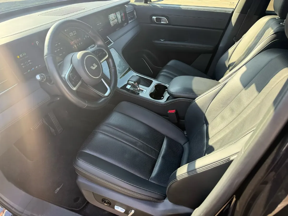 2020 Li ONE Range Extended 131HP REEV 40.5KWH,autocango,china used car exporter,china ev exporter,chinese used car exporter,chinese used ev exporter