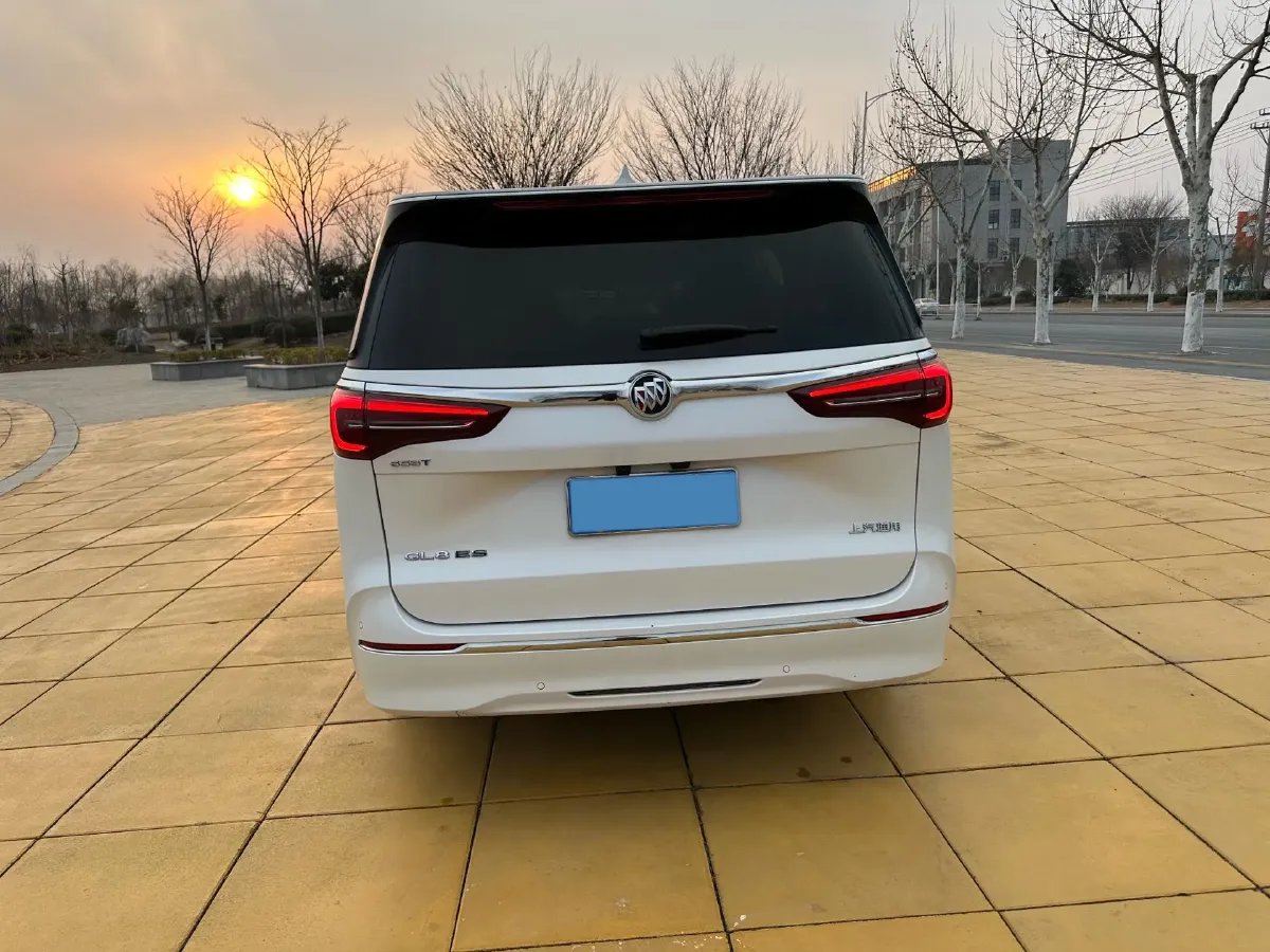 2022 Buick GL8 2.0T 237HP L4 9AT,autocango,china used car exporter,china ev exporter,chinese used car exporter,chinese used ev exporter
