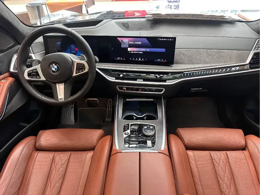 2024 BMW X7 3.0T 381HP L6 8AT,autocango,china used car exporter,china ev exporter,chinese used car exporter,chinese used ev exporter