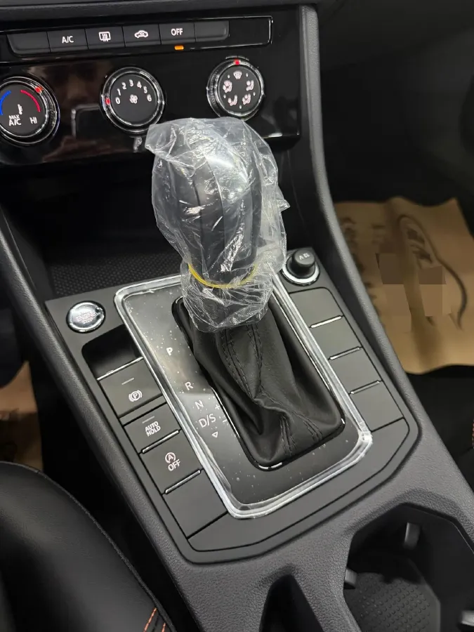 2025 Volkswagen Bora 1.2T 116HP L4 7DCT,autocango,china used car exporter,china ev exporter,chinese used car exporter,chinese used ev exporter