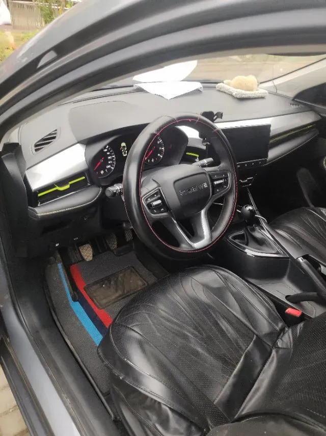 2021 Roewe i5 1.5L 120HP L4 5MT,autocango,china used car exporter,china ev exporter,chinese used car exporter,chinese used ev exporter