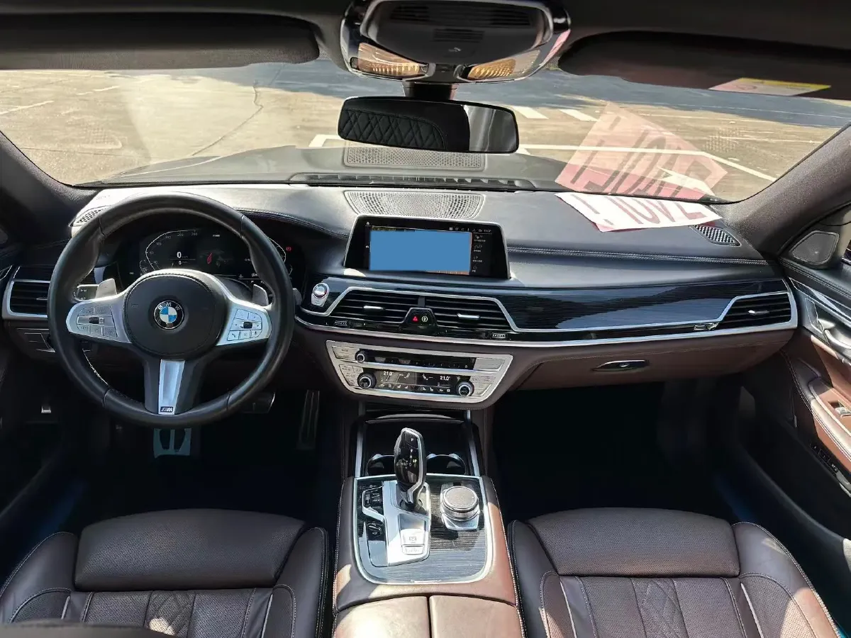 2019 BMW 7 Series 3.0T 340HP L6 8AT,autocango,china used car exporter,china ev exporter,chinese used car exporter,chinese used ev exporter