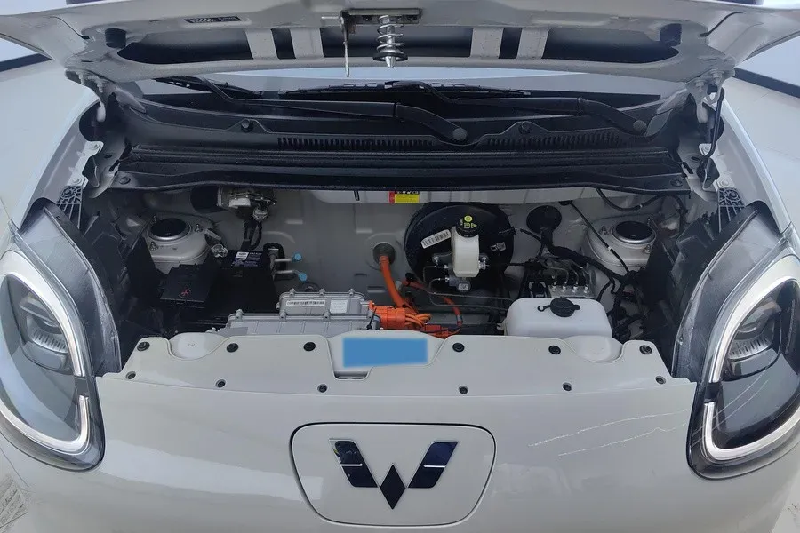 2025 WuLing HongGuang MINI EV BEV 16.2KWH,autocango,china used car exporter,china ev exporter,chinese used car exporter,chinese used ev exporter