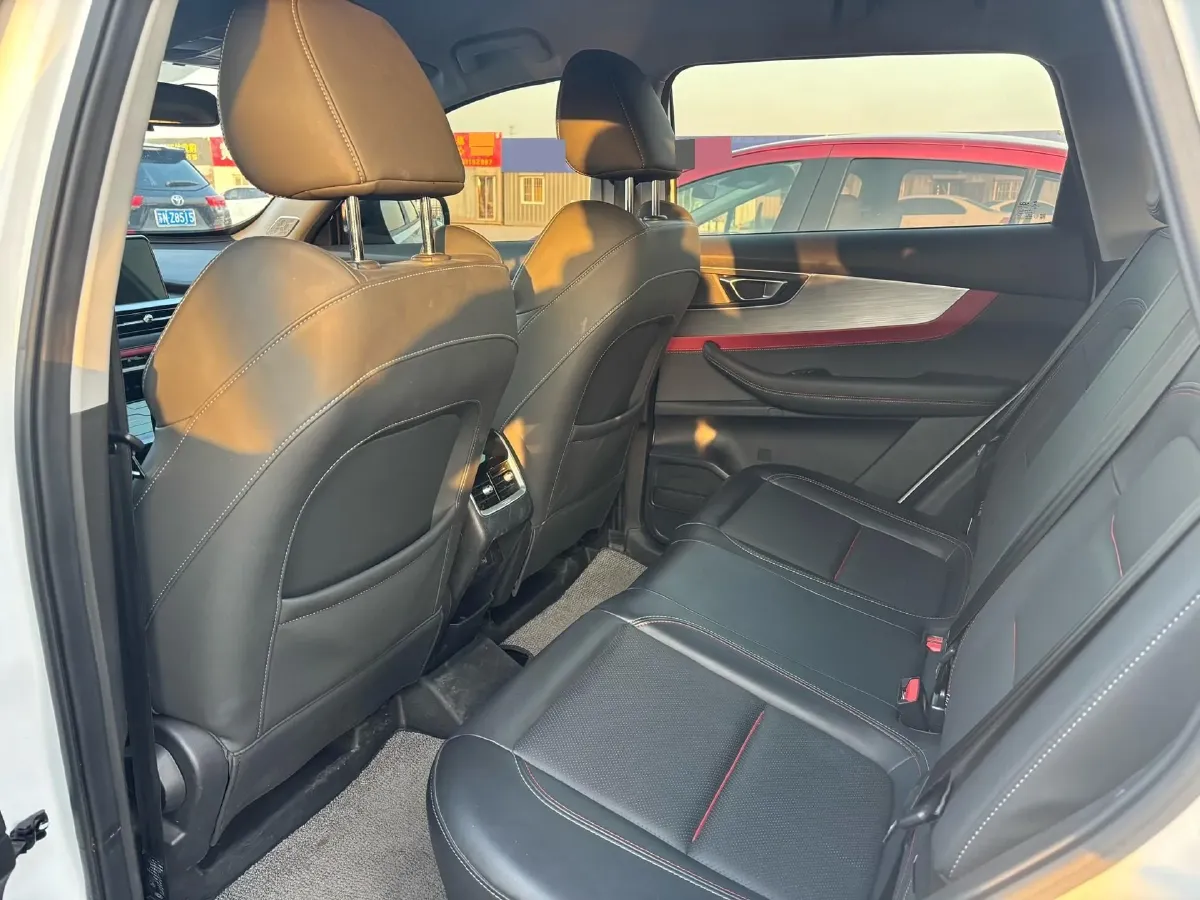 2022 Chery Tiggo 7 1.5T 156HP L4 CVT,autocango,china used car exporter,china ev exporter,chinese used car exporter,chinese used ev exporter