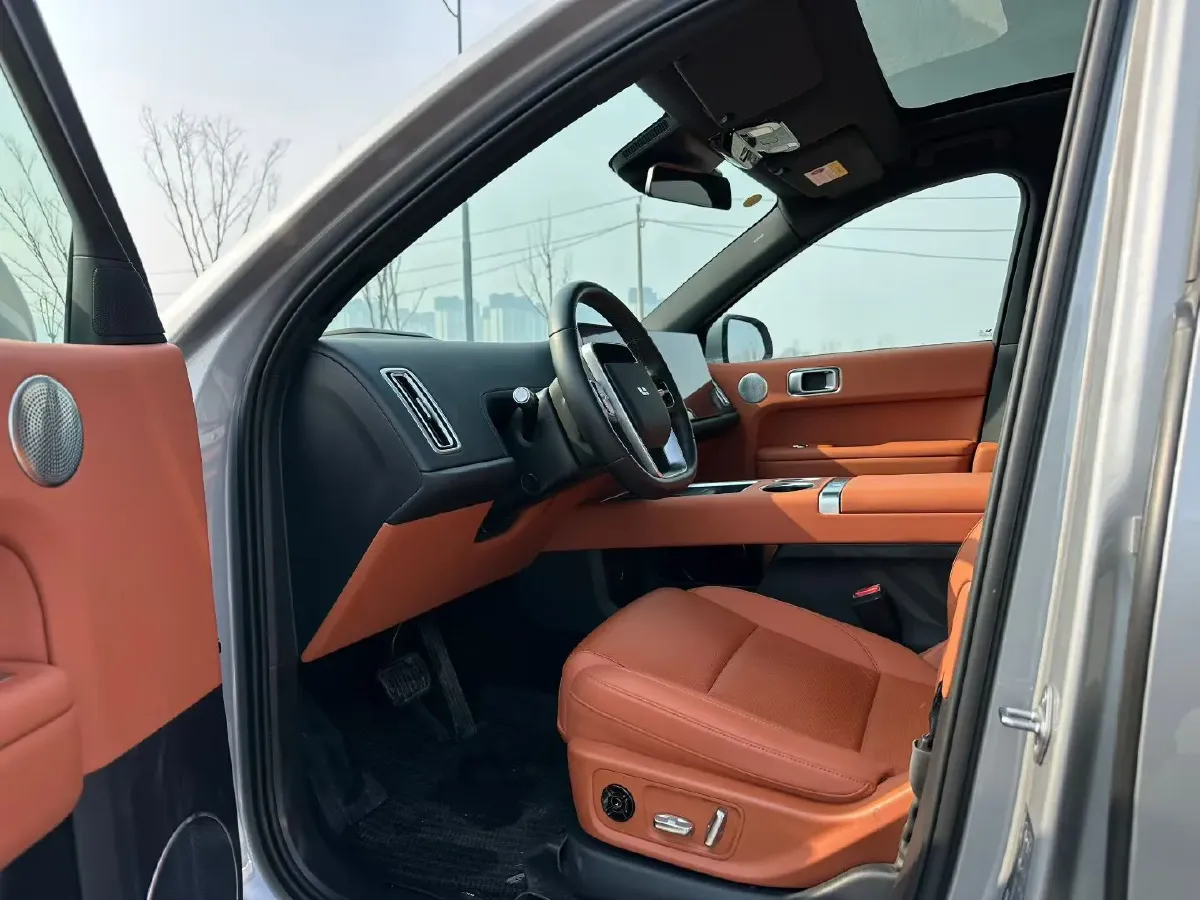 2024 Li L6 Range Extended 154HP L4 REEV 36.8KWH,autocango,china used car exporter,china ev exporter,chinese used car exporter,chinese used ev exporter