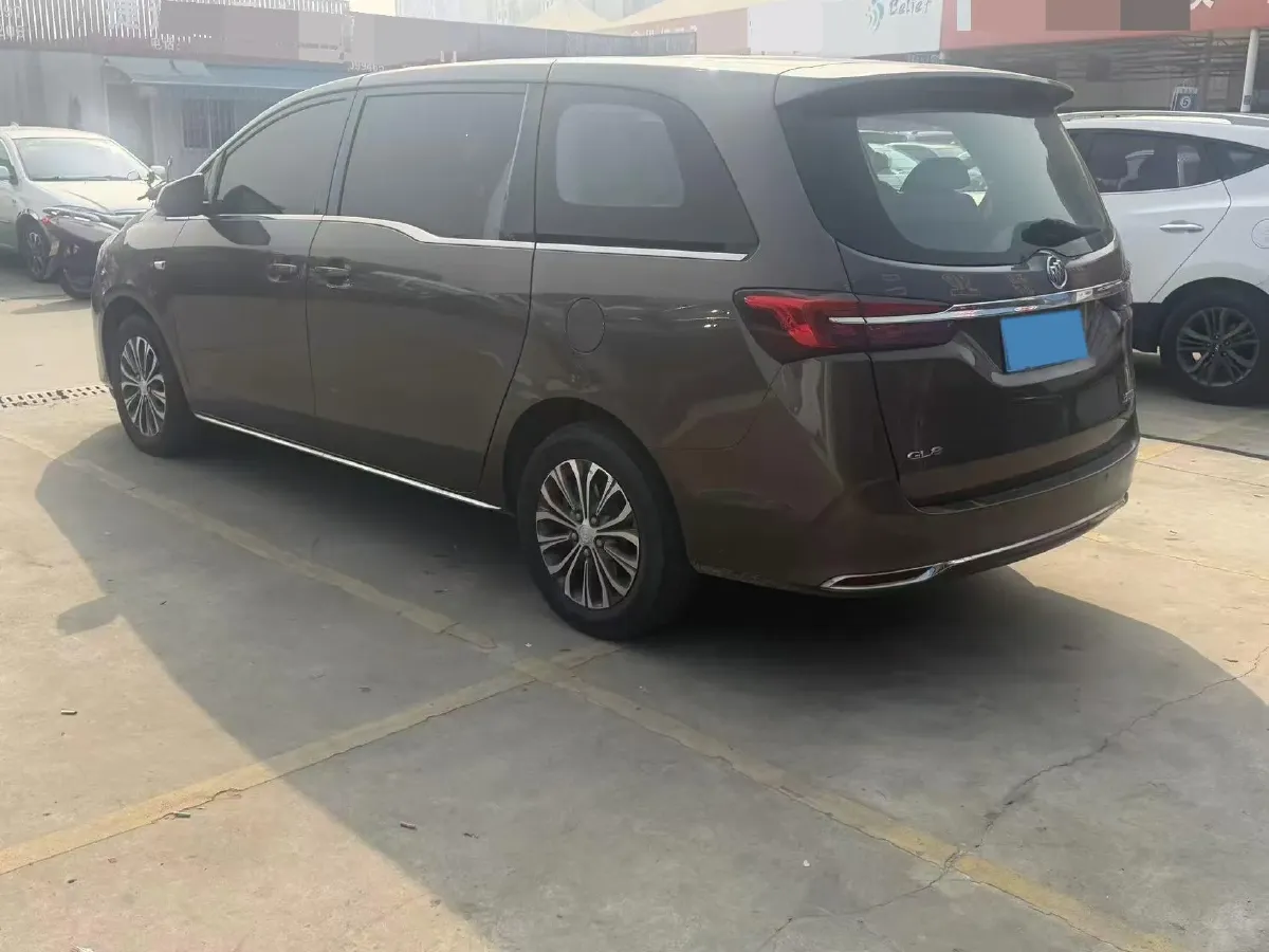 2023 Buick GL8 2.0T 237HP L4 9AT,autocango,china used car exporter,china ev exporter,chinese used car exporter,chinese used ev exporter