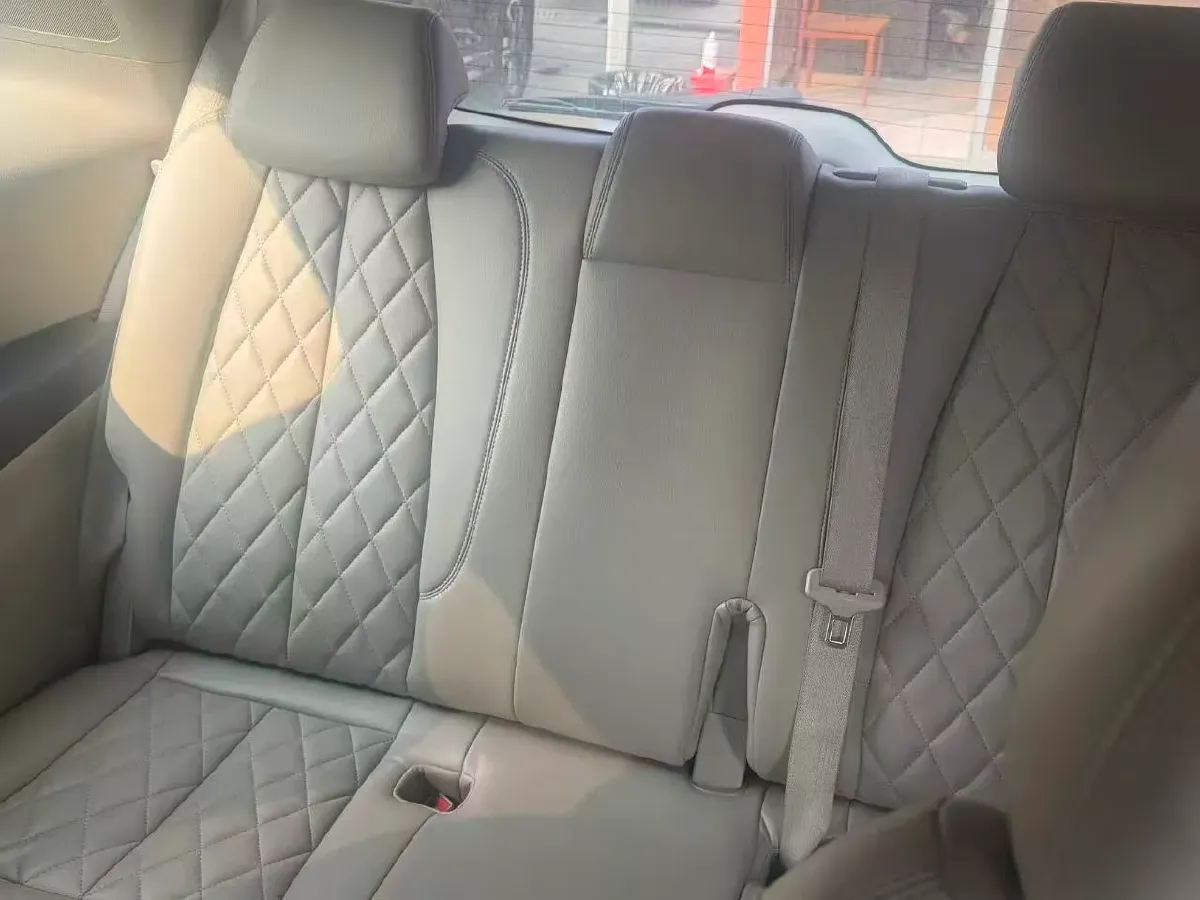 2023 Buick GL8 2.0T 237HP L4 9AT,autocango,china used car exporter,china ev exporter,chinese used car exporter,chinese used ev exporter