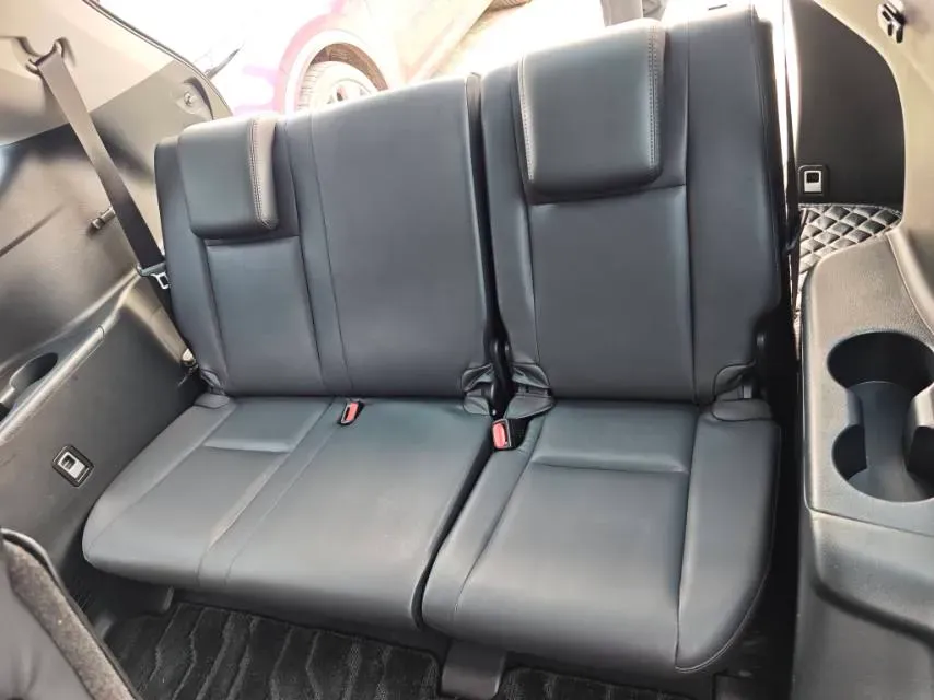 2018 Jeep Grand Commander 2.0T 265HP L4 9AT,autocango,china used car exporter,china ev exporter,chinese used car exporter,chinese used ev exporter