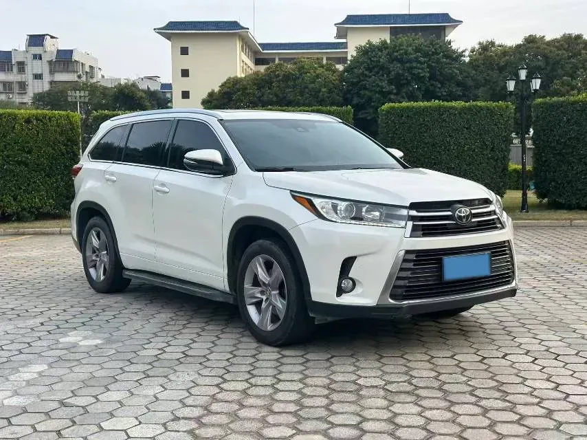 2018 Jeep Grand Commander 2.0T 265HP L4 9AT,autocango,china used car exporter,china ev exporter,chinese used car exporter,chinese used ev exporter