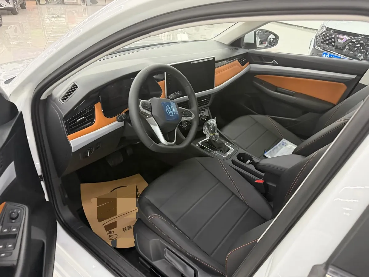 2025 Volkswagen Bora 1.2T 116HP L4 7DCT,autocango,china used car exporter,china ev exporter,chinese used car exporter,chinese used ev exporter