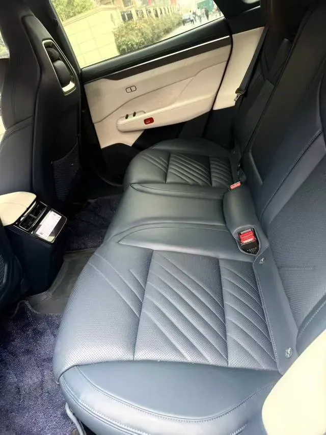 2024 Zeekr 001 BEV 100KWH,autocango,china used car exporter,china ev exporter,chinese used car exporter,chinese used ev exporter