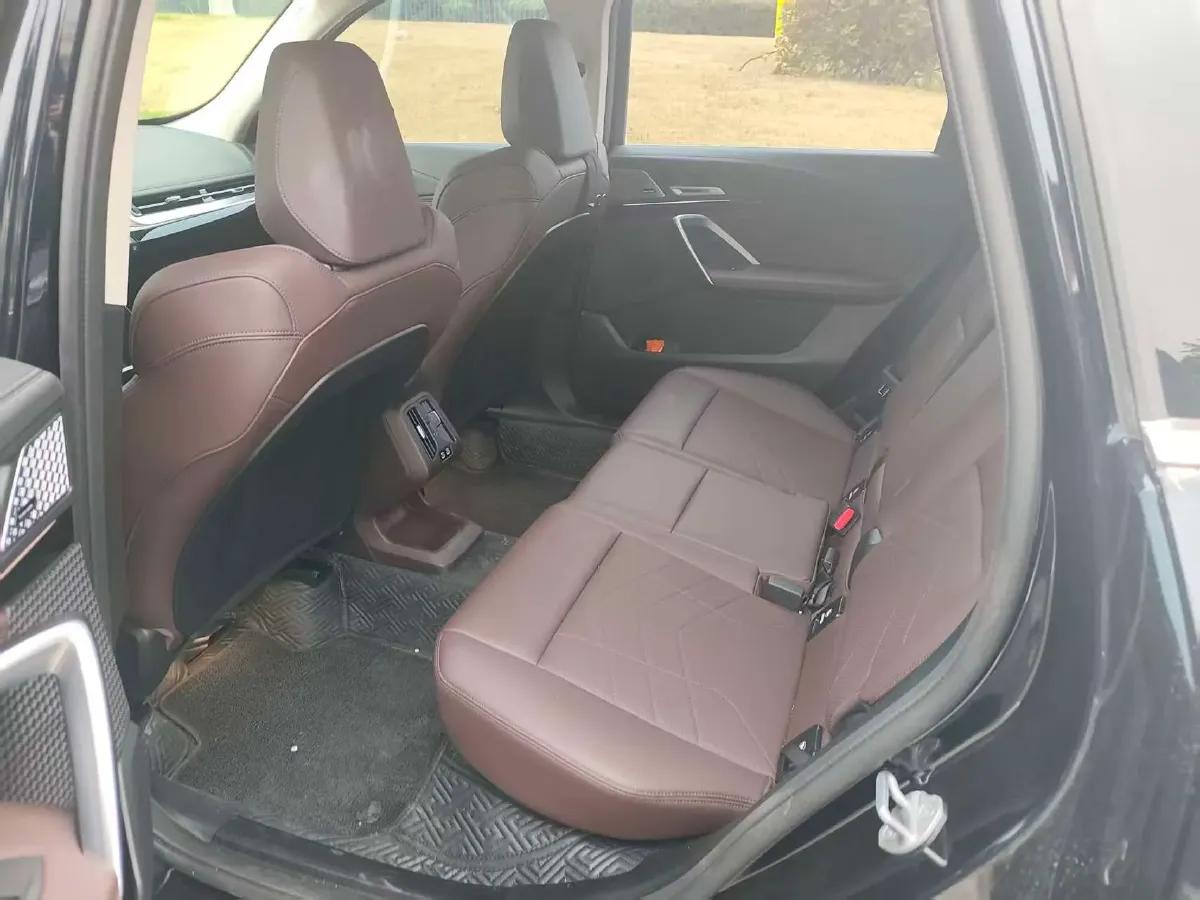 2025 BMW X1 2.0T 204HP L4 7DCT,autocango,china used car exporter,china ev exporter,chinese used car exporter,chinese used ev exporter