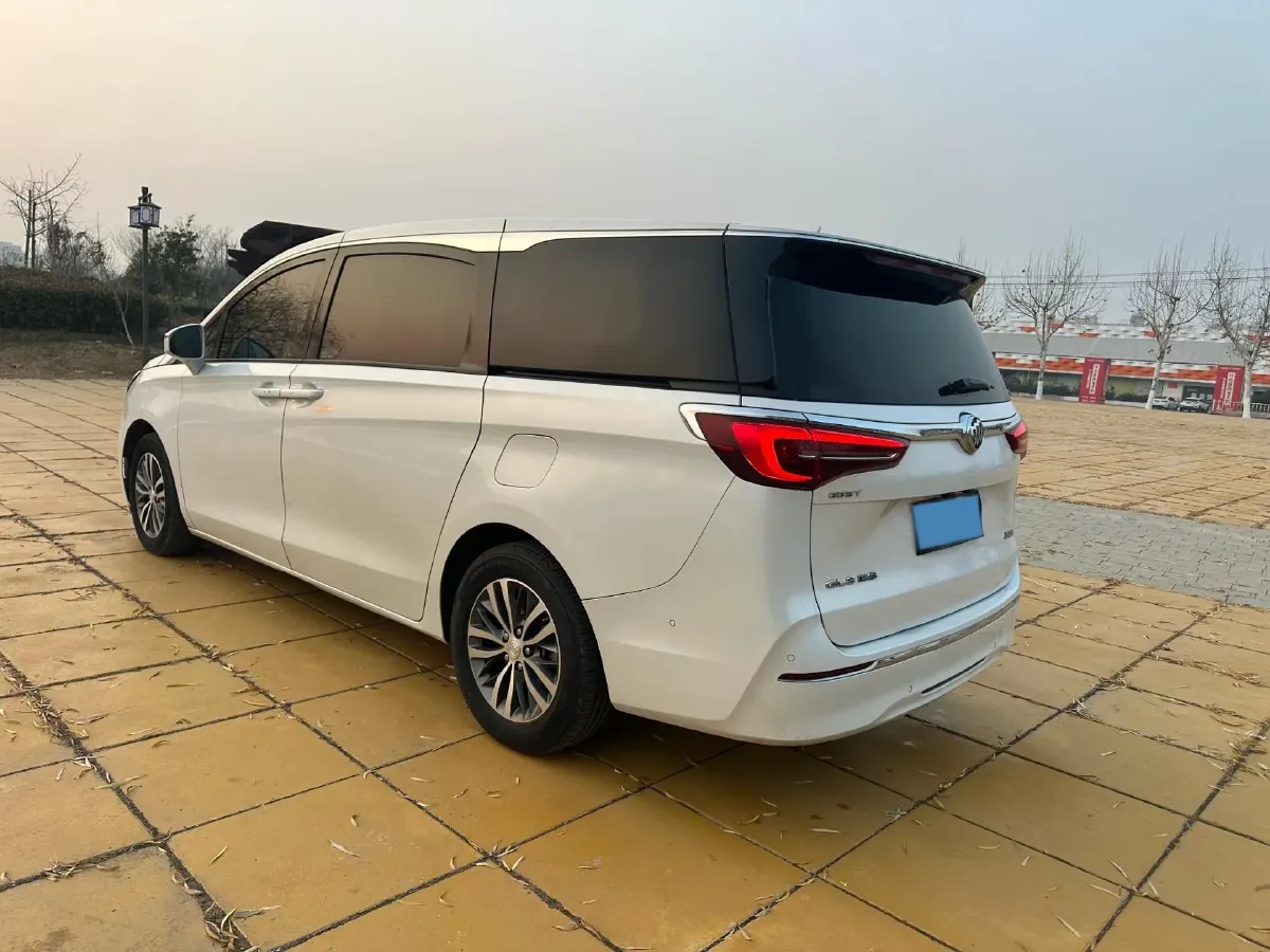 2021 Buick GL8 2.0T 237HP L4 9AT,autocango,china used car exporter,china ev exporter,chinese used car exporter,chinese used ev exporter