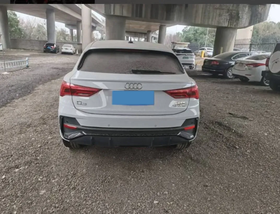 2022 Audi Q3 2.0T 186HP L4 7DCT,autocango,china used car exporter,china ev exporter,chinese used car exporter,chinese used ev exporter