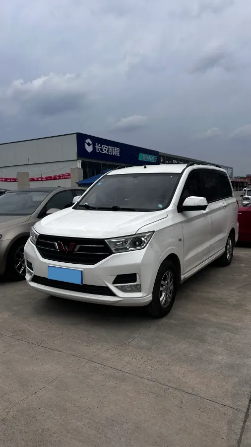 2018 WuLing HongGuang 1.5L 105HP L4 5MT,autocango,china used car exporter,china ev exporter,chinese used car exporter,chinese used ev exporter