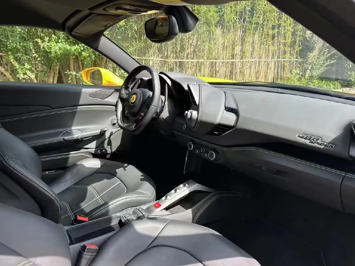 2015 Ferrari 488 3.9T 670HP V8 7DCT,autocango,china used car exporter,china ev exporter,chinese used car exporter,chinese used ev exporter